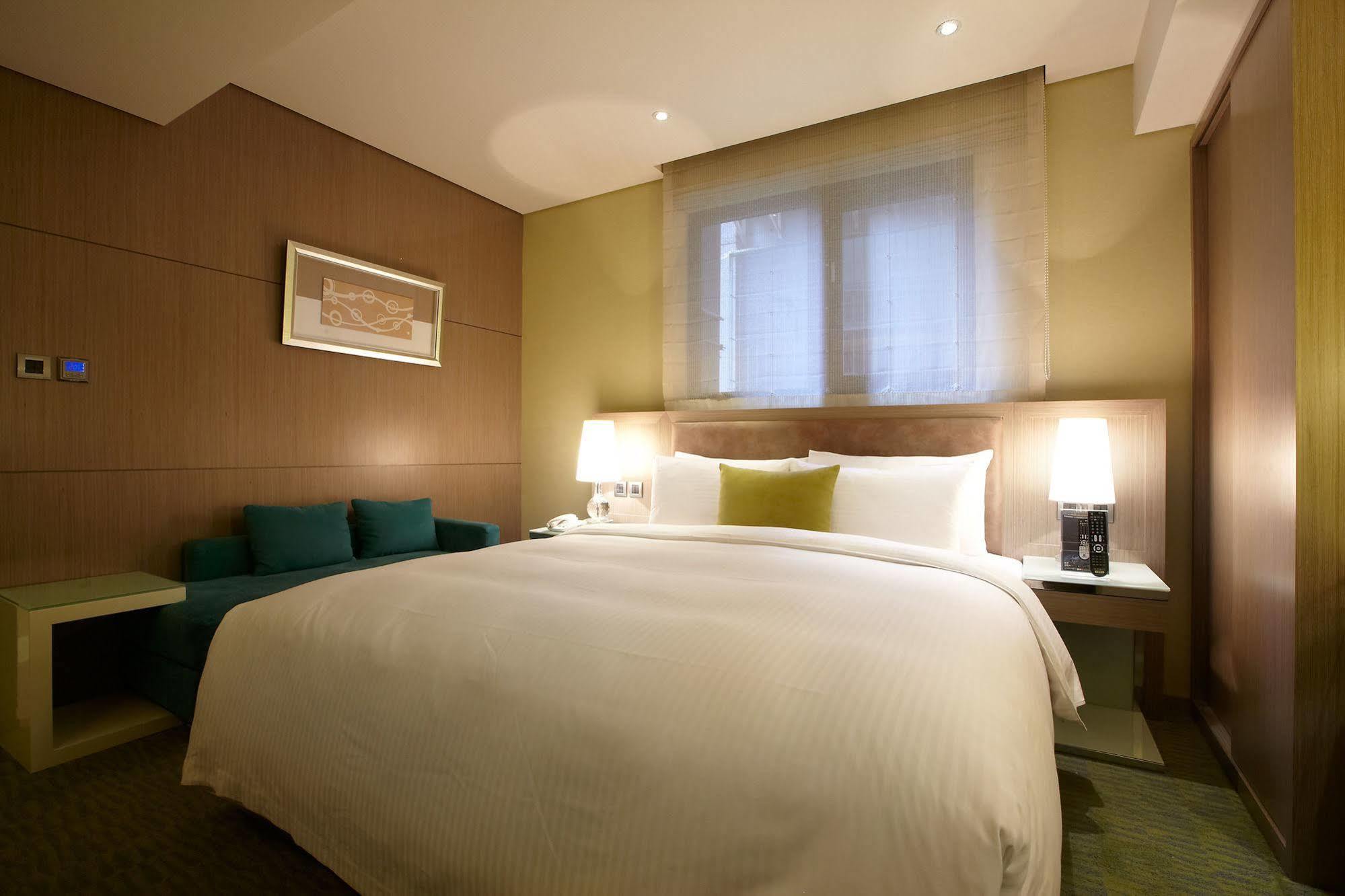 Beauty Hotels - Beautique Hotel Тайпей Екстериор снимка